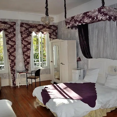 Chambres D'hotes L'arbre D'or De Marc-aurele 住宿加早餐酒店 3*