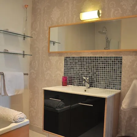 Oda ve Kahvaltı Chambres D'hotes L'arbre D'or De Marc-aurele